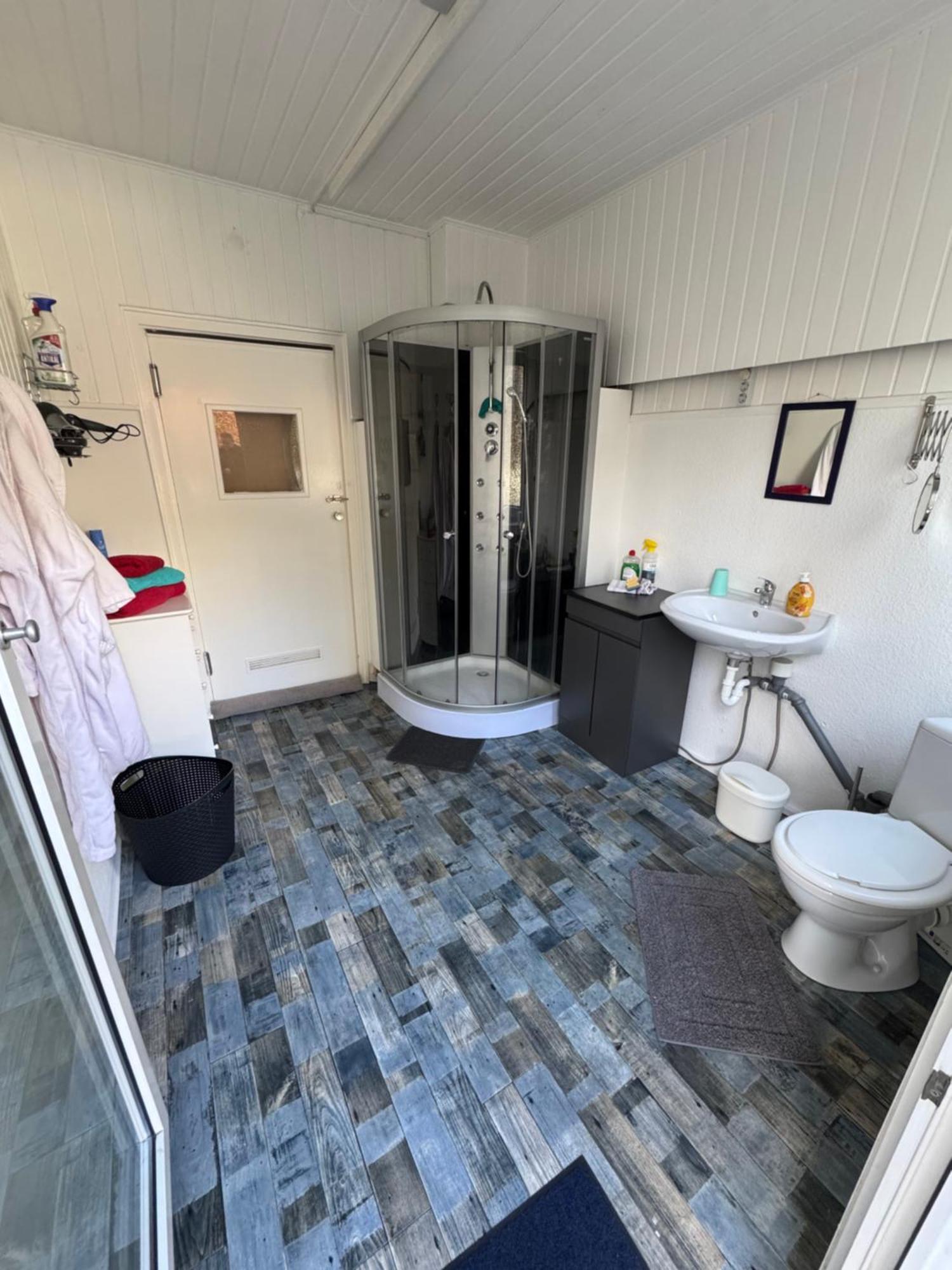 "Saunahotel" Mit Separatem Badezimmer Meinerzhagen Exterior foto